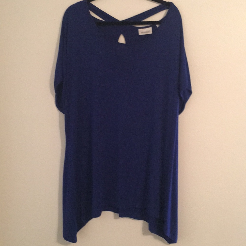 Avenue Top with Criss Cross Back size 22/24